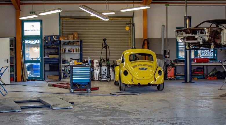 Werkstattboden in einer Kfz Werkstatt