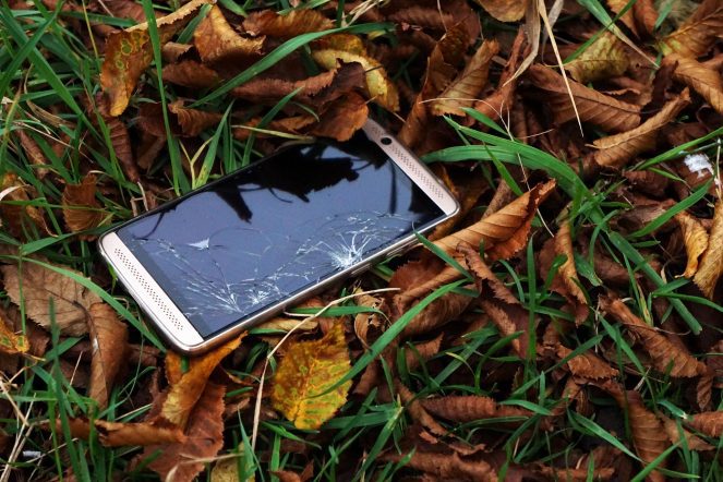 Reparatur eines defekten Smartphones