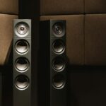 Dipole Surround-Lautsprecher