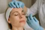 Natürlich schön statt maskenhaft: Die Wahrheit über Botox-Behandlungen